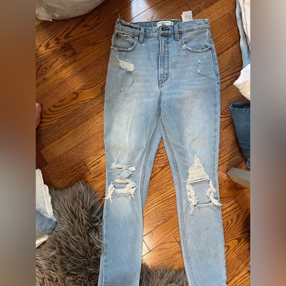 Abercrombie Jeans Never Worn! Size 26